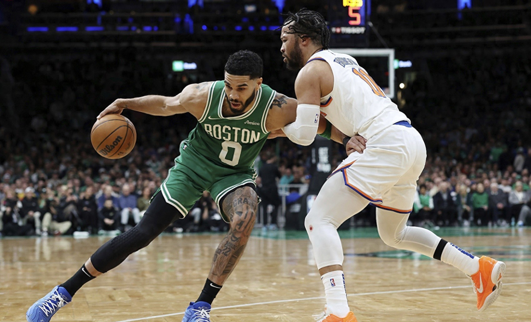 爱游戏体育赛事 -富兰克林50个飞碟碎片