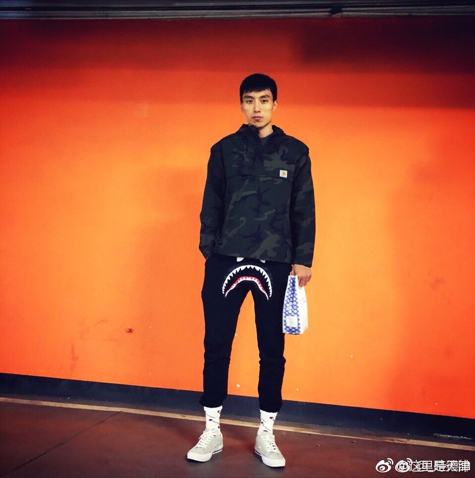 赛后广州队调整名单以备全明星赛，远射贴柱环节打磨，话题不断，赛季目标并未改变的简单介绍