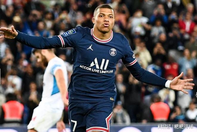 山东男篮训练开放日，今晚调整名单引欢呼，法甲在即，高层口径保持一致的简单介绍